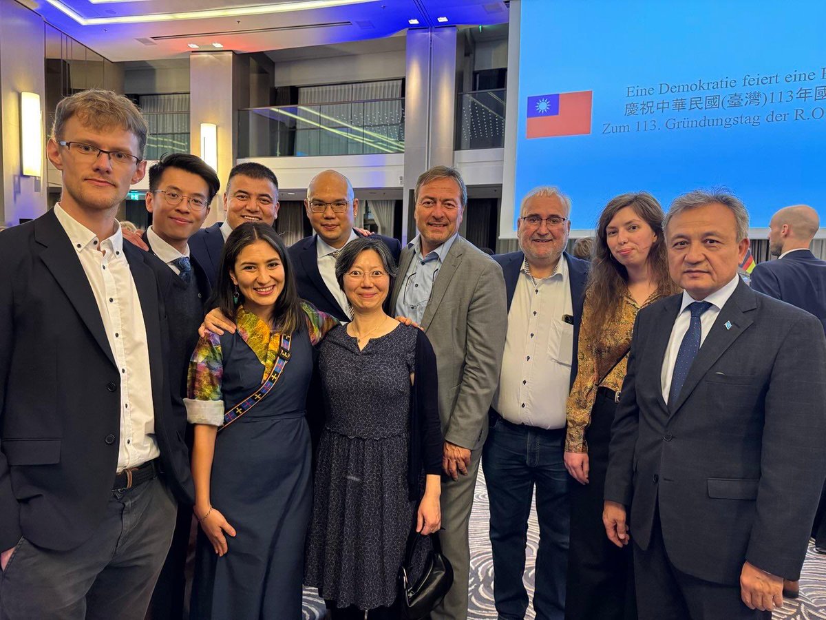 Wir feiern heute gemeinsam die Demokratie, die #Taiwan seit 113 Jahren stark macht. Ein Zeichen an die Welt, dass #Freiheit unantastbar ist. Herzlichen Glückwunsch zum Nationalfeiertag. 🇹🇼
