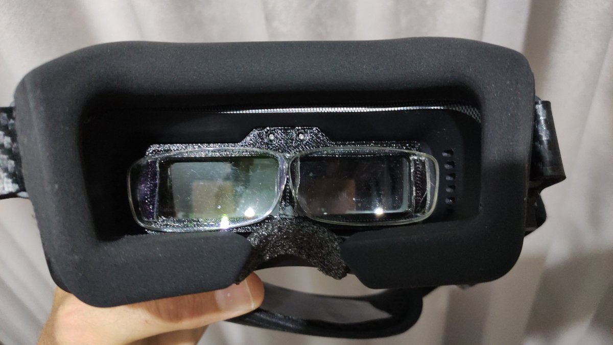 hansfbaier's tweet image. I created an #opensource  3D printed diopter insert for #walksnail goggles L. Works perfectly, I can see everything clearly now.

thingiverse.com/thing:6792664