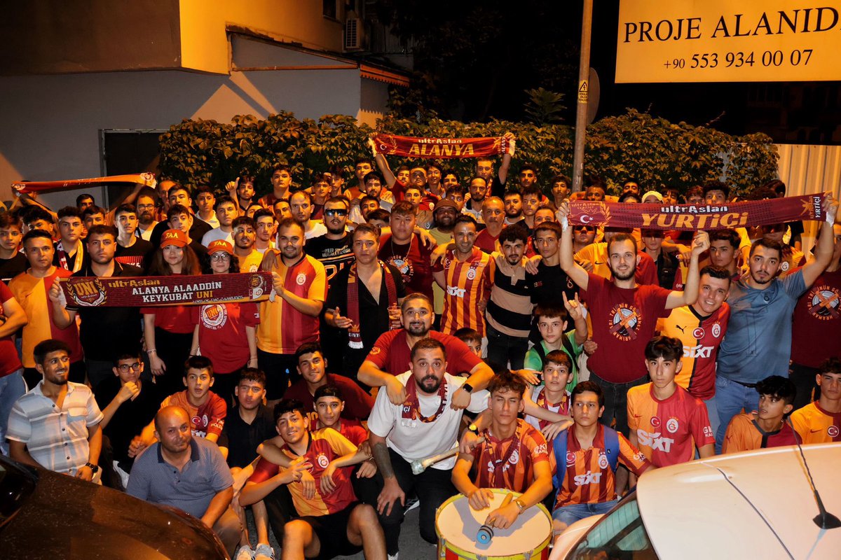 dil söyler, kalbim ağlar, yürek çeker özlemini..
<a href="/uA_Alanya/">ultrAslan Alanya</a>