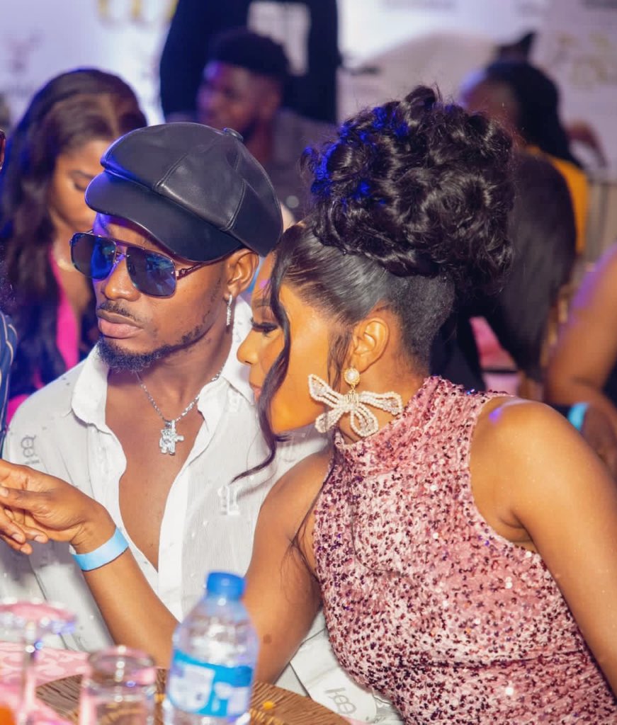 miss_niniola's tweet image. We go again another day, shout out to my Kellyrae and Kassia❤️❤️

#BBNaija