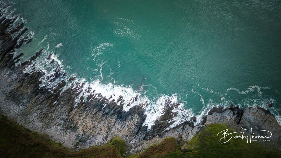 bevvypix's tweet photo. Rugged Coast. This was my view today and it has got me thinking. After a busy day and a late edit, I may start a new project and make prints like this available to purchase. Imagine this hanging on your wall as either acrylic prints or canvas! https://t.co/WmXEw8TYSO