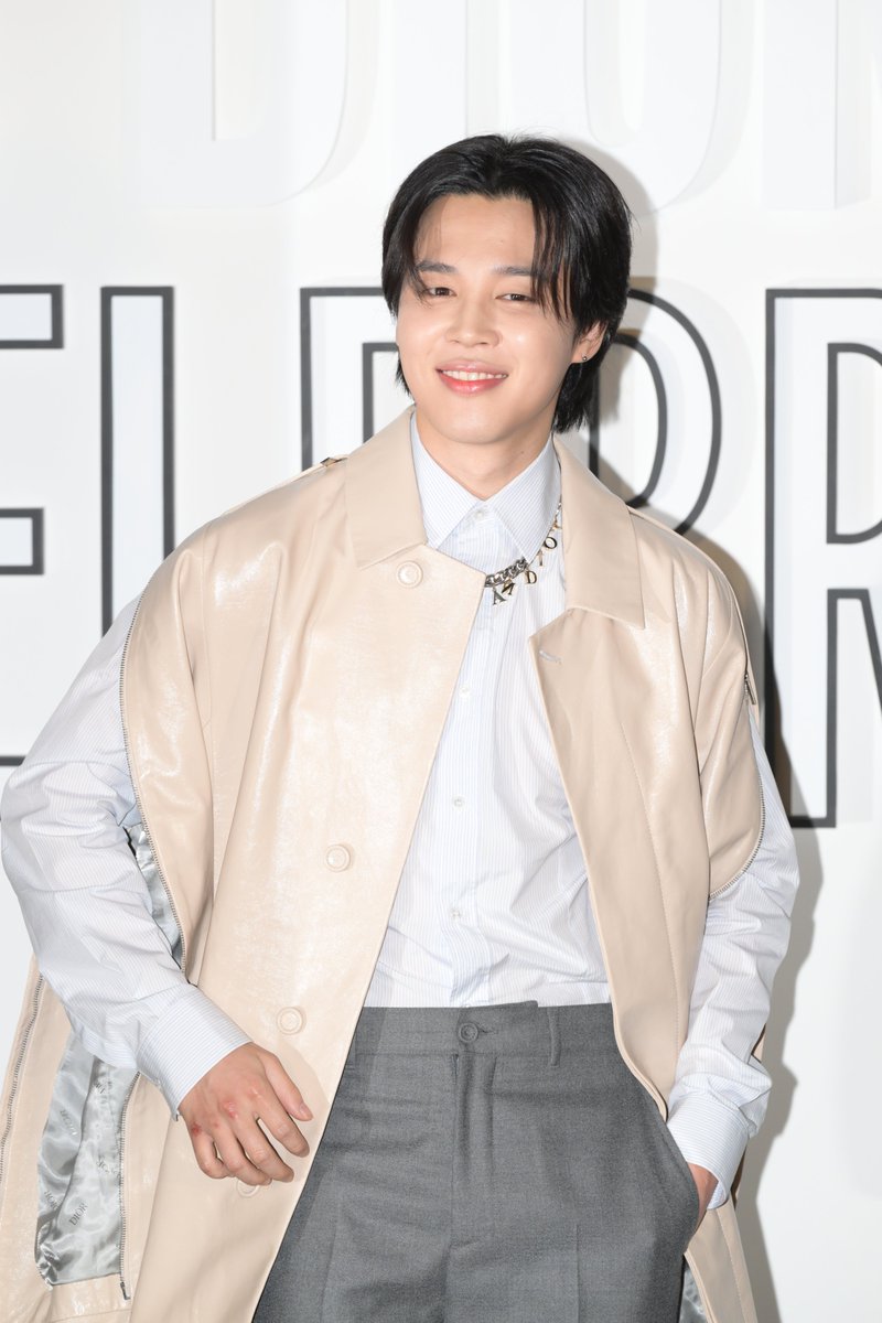 MTV's tweet photo. Today isn't just ANY birthday... It's JIMIN of @BTS_twt's birthday 🥳 https://t.co/JeBpq4xm7u