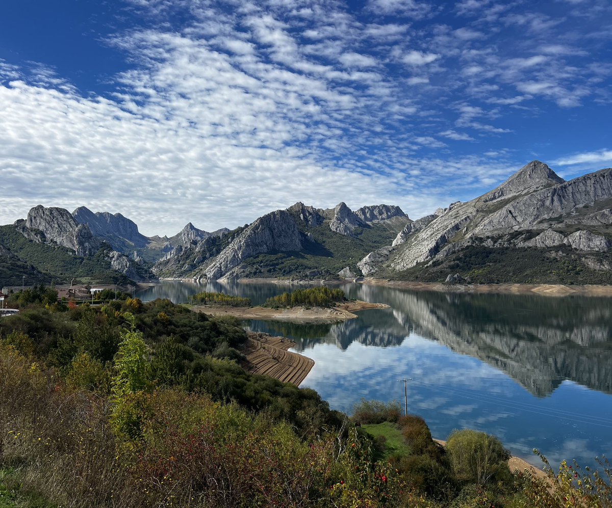 bobmcguire8's tweet image. Last post on #Picos I promise, if yer haven’t been honest it is absolutely beautiful and the roads are outstanding, one of my bucket list ticks done on this one 👍🏻