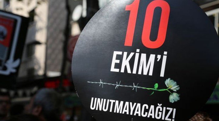 egitimsen49's tweet photo. 10 Ekim 2015'te Ankara Garında yaşamını yitiren canların anısına saygıyla... #10EkimalAnkaraGarKatliamı https://t.co/iAfecwXZ2L
