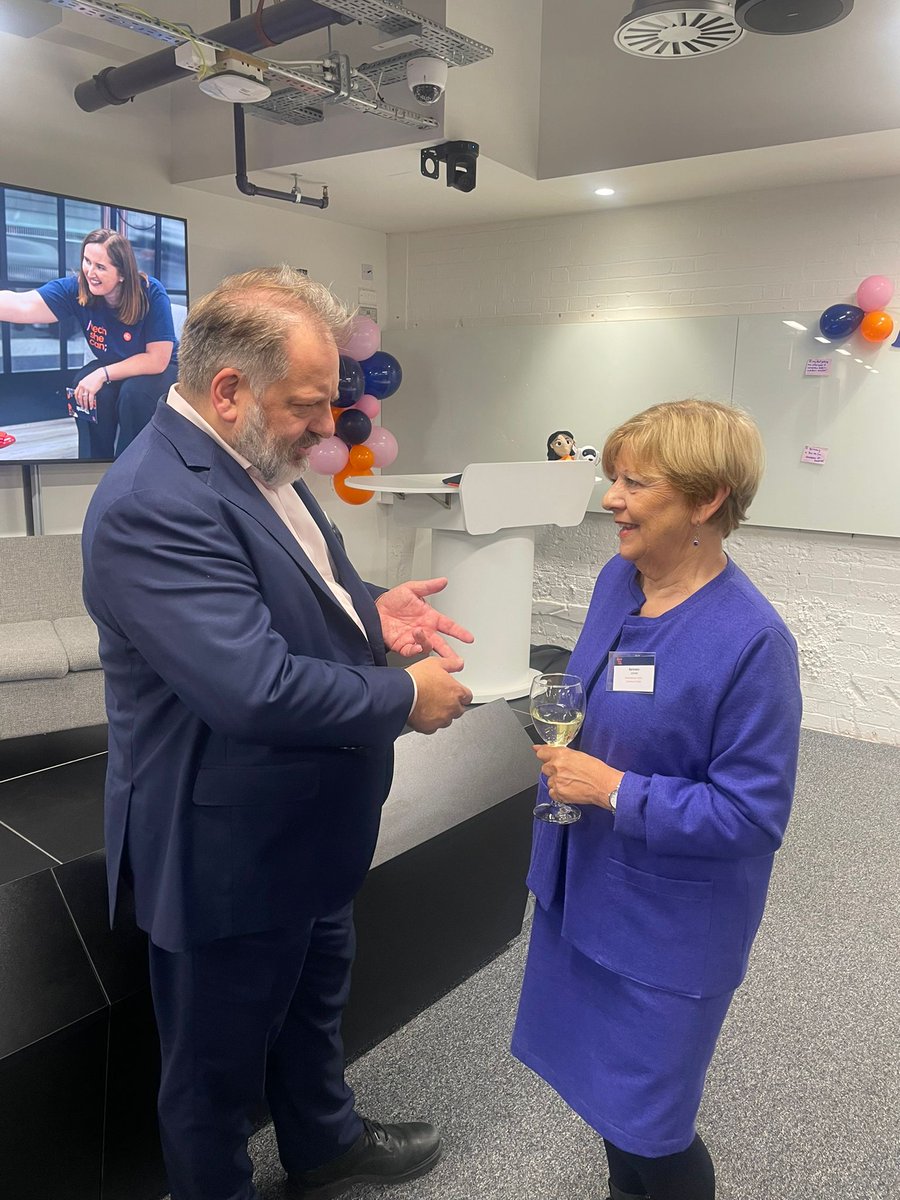 howarddawber's tweet image. This is @Tech_She_Can - campaign to ensure ALL women &amp;amp; girls have access to tech careers, skills and opportunities - vital work  @MayorofLondon backs 100%. London&apos;s growth depends on using ALL our talents. Proud to speak at their 3rd bday alongside Minister Maggie Jones.