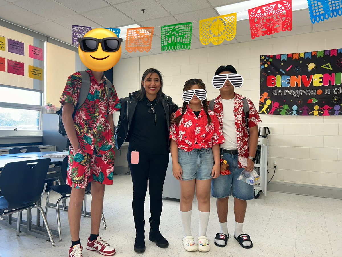 Enjoying the bikers vs surfers day at GW high school. Great spirit week. <a href="/ParticipateLrng/">Participate Learning</a> #UnitingOurWorld nice culture experience. My kids were so excited. <a href="/elmerspidy/">Elmer Ruballo</a> <a href="/MicheleMacumber/">𝕄𝕚𝕔𝕙𝕖𝕝𝕝𝕖 𝕄𝕒𝕔𝕦𝕞𝕓𝕖𝕣</a> <a href="/mandoloft/">Mandolyn Loftis</a>