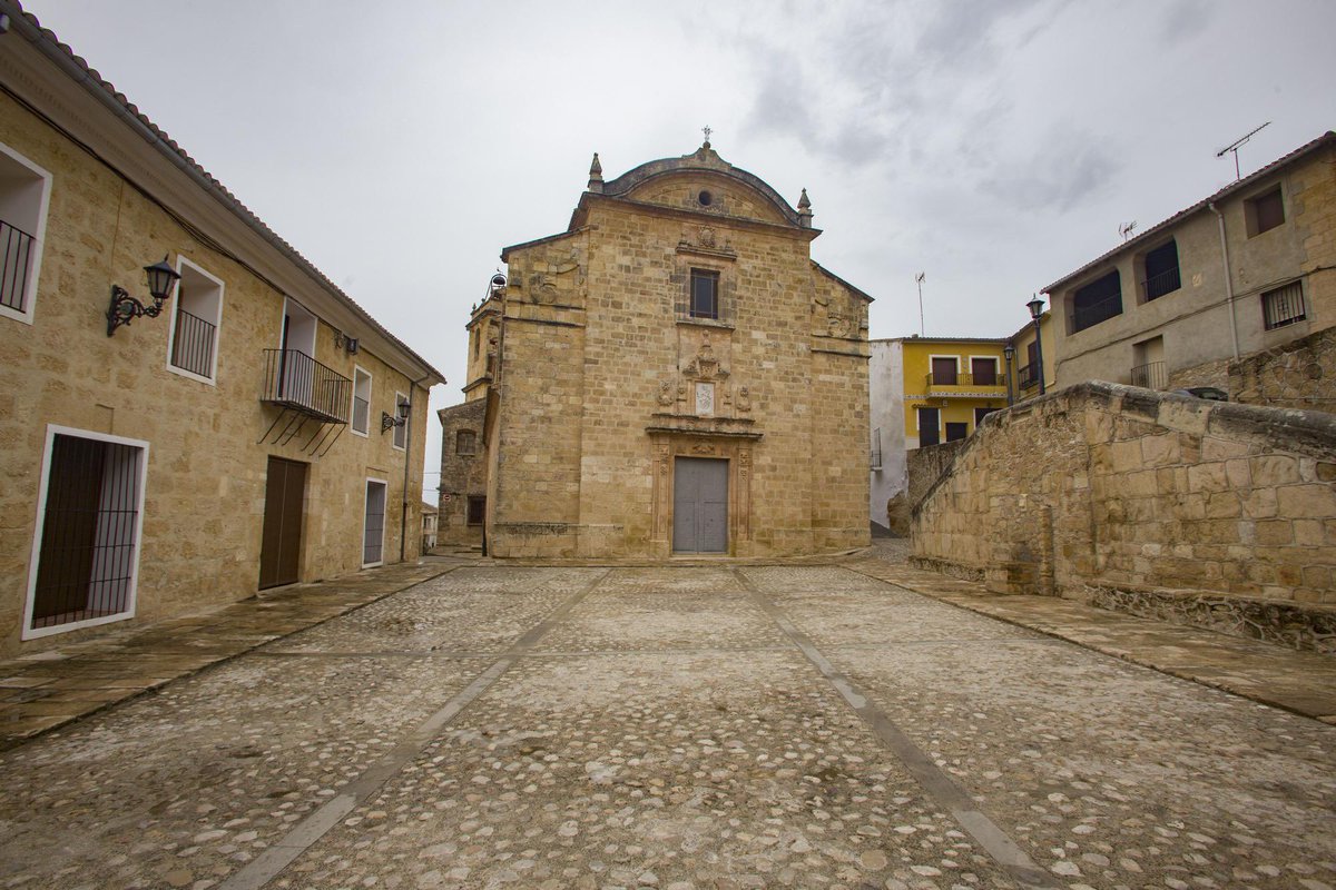 PacoMntsa's tweet photo. Senyor #JordiMolla, 

En #Montesa no somos 100 habitantes, ni tampoco somos una aldea. Som un poble xicotet i bonic on la vida passa ben tranquil·la.

Estem orgullosos de formar part d’ell. Tú sense cap mèrit ni treball tens un camí per un ‘simple’ capritxo.  #LaRevueltaTVE https://t.co/EXvR8Nur83
