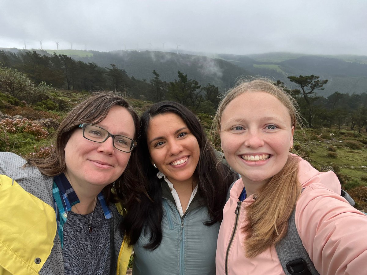 Ananya Mallik (@drrockchef) on Twitter photo Three awesome scientists enjoying in the field in Spain @lherzolite2024 - (L-R): @Sarah_Lambart , Anna Rebaza and Bridgett Holman
<a href="/uazgeos/">University of Arizona Geosciences</a> <a href="/UofUGeo/">UofU Geology & Geophysics</a> Three awesome scientists enjoying in the field in Spain @lherzolite2024 - (L-R): @Sarah_Lambart , Anna Rebaza and Bridgett Holman
<a href="/uazgeos/">University of Arizona Geosciences</a> <a href="/UofUGeo/">UofU Geology & Geophysics</a>