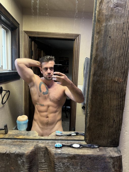 Watch Dante Colle ®'s leaked NSFW photo on TwXstars
