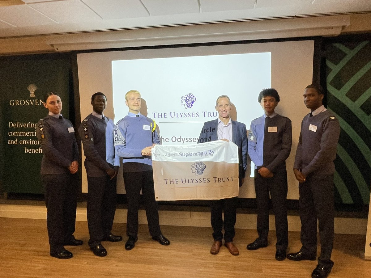 YOULondon1's tweet image. Inspiring evening spent listening to stories of adventure training expeditions funded by the @UlyssesTrust. With @ComdtAC, 282 Sqn @LondonAirCadets and @WinchesterSCC.