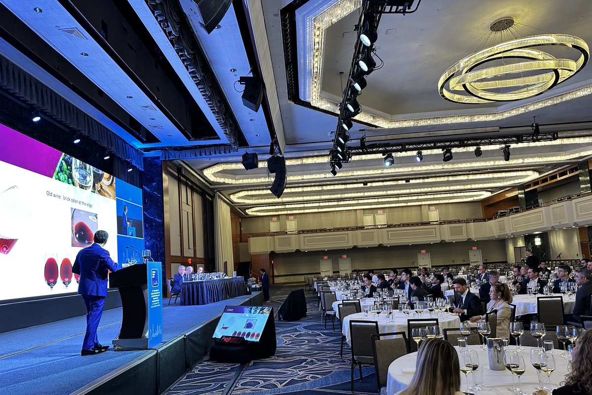 SeonKyuLee1's tweet image. 2024 WFITN wine life and Neurointervention session has started. Still few seats are available. Come! @pascal Jabbour is leading now with Chardonnay