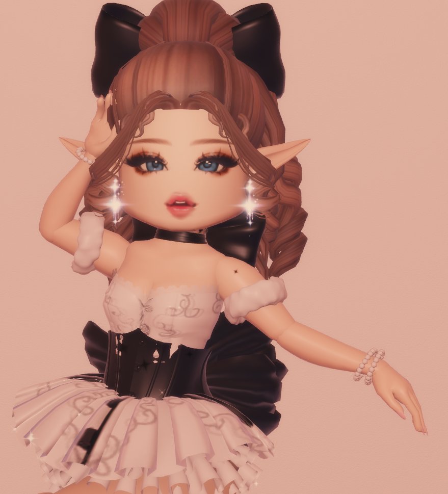 GemsGum's tweet photo. 🖤silk sash 🖤
#royalehigh #RHTC #royalloween #royalehighcampus4 https://t.co/utzWz0U9Tm