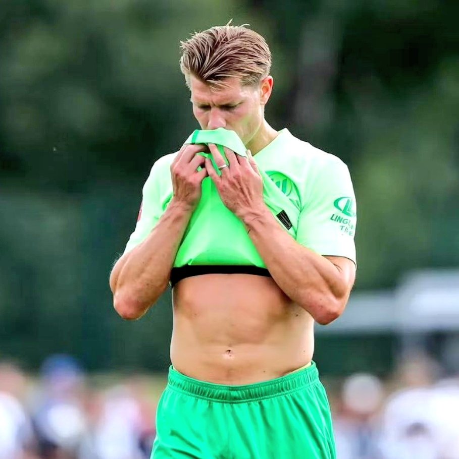 Bundesliga Insider tweet media