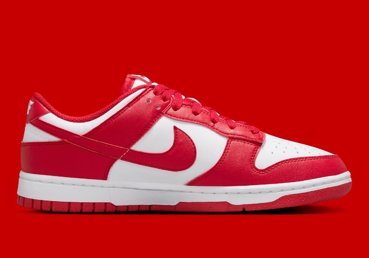 SneakerNews's tweet photo. The Nike Dunk Low "St. John's" is releasing with Next Nature materials for Holiday 2024 ($115) 🏀 🗓️

Full breakdown: https://t.co/EPUBCBAMmn https://t.co/KQKNwh6F4H