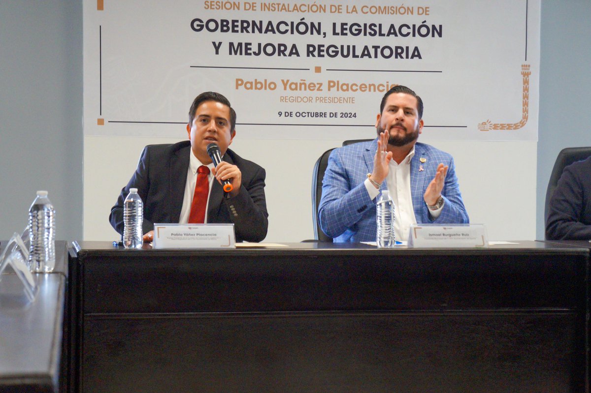 YanezPablo's tweet photo. Hoy llevamos a cabo la sesión de instalación de la Comisión de Gobernación, Legislación y Mejora Regulatoria, que tengo el honor de presidir. Nuestro compromiso no será solo desde un escritorio, sino trabajando de la mano de la ciudadanía. https://t.co/dYWo2jjqmC