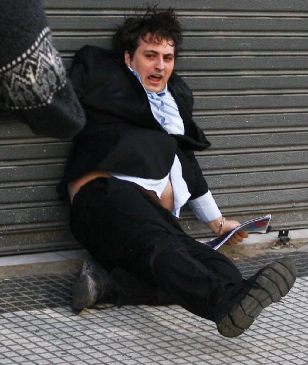 Sabías que el Pingüino no iba a joder por un tiempo largo en Ciudad Gótica cuando Batman lo dejaba así