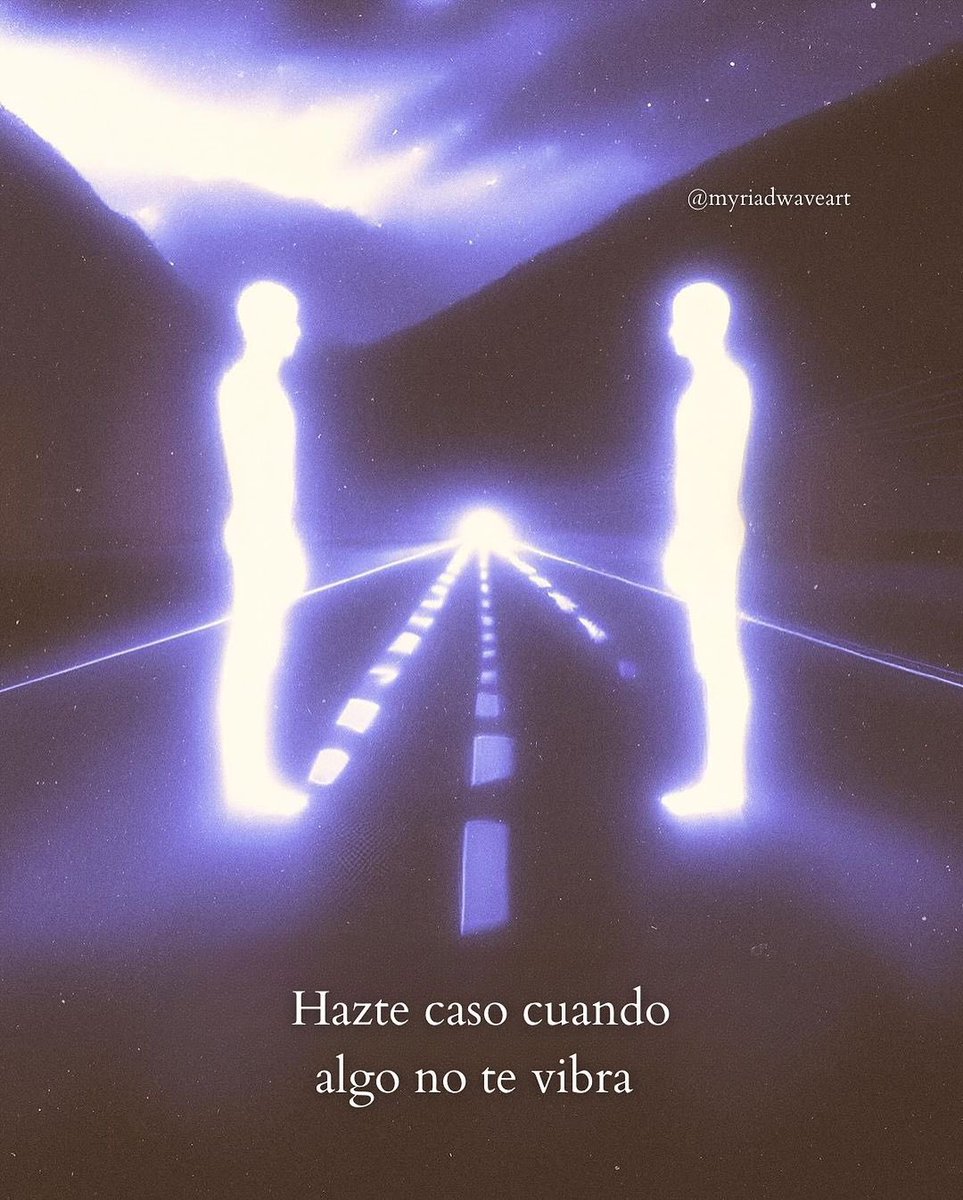 “Escuchar nuestra intuición es como alinearnos con la sabiduría de nuestra alma. Cuando algo no vibra con nosotros, es el espíritu el que nos susurra suavemente que ese no es nuestro camino. A veces, alejarnos de lo que no resuena en nuestro interior es un acto de amor propio y