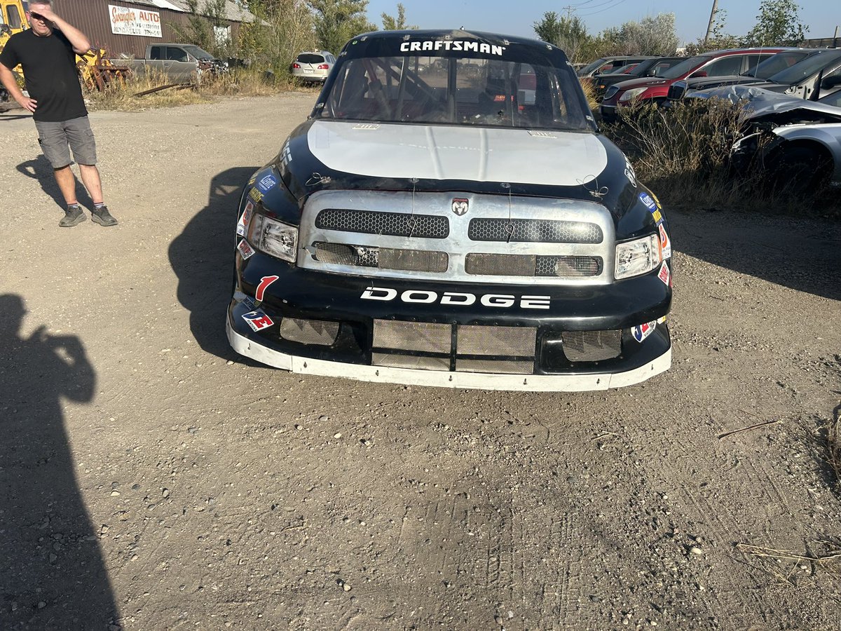 KeselowskiBrian's tweet image. All the way to Grand Forks North Dakota but I got the ole girl. Such good shape for 25 years old. Just looked up the chassis, built in 12/99. Powder coat held up great. Body work pretty decent for a garage find. Can’t wait to dig into it