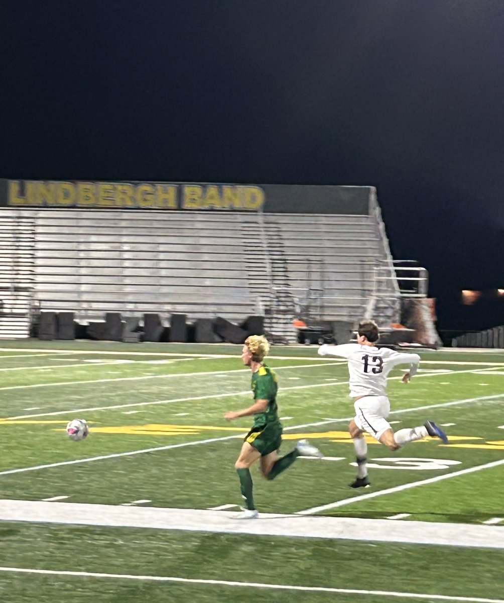 OHS_Tigers's tweet image. Oakville Soccer plays tough at Lindbergh last night!  The Tigers went 1–1-1 as a program.  #waos ⚽️