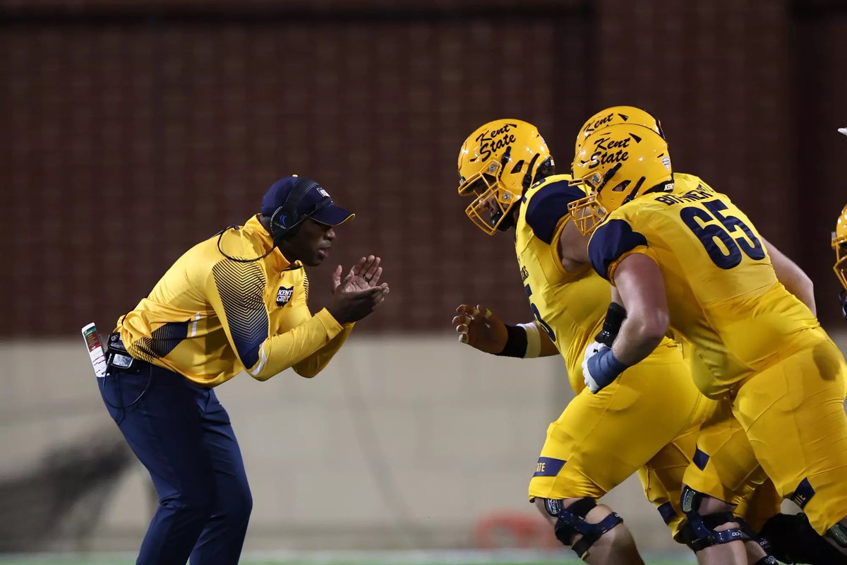 🔵🟡Blessed to receive my 7th d1 offer from Kent state!🔵🟡<a href="/BillTeerlinck/">Bill Teerlinck</a> <a href="/ycliff58/">Cliff Young</a> <a href="/KentStFootball/">Kent State Football</a> <a href="/JPRockMO/">JP Rock</a> <a href="/AllenTrieu/">Allen Trieu</a> <a href="/DarrenSunkett/">Coach Sunk</a>.
