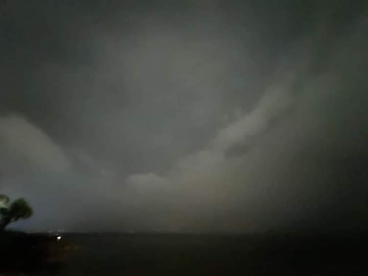 Lograron captar el ojo del huracán #miltonhurricane desde Sarasota #Florida #HurricaneMilton