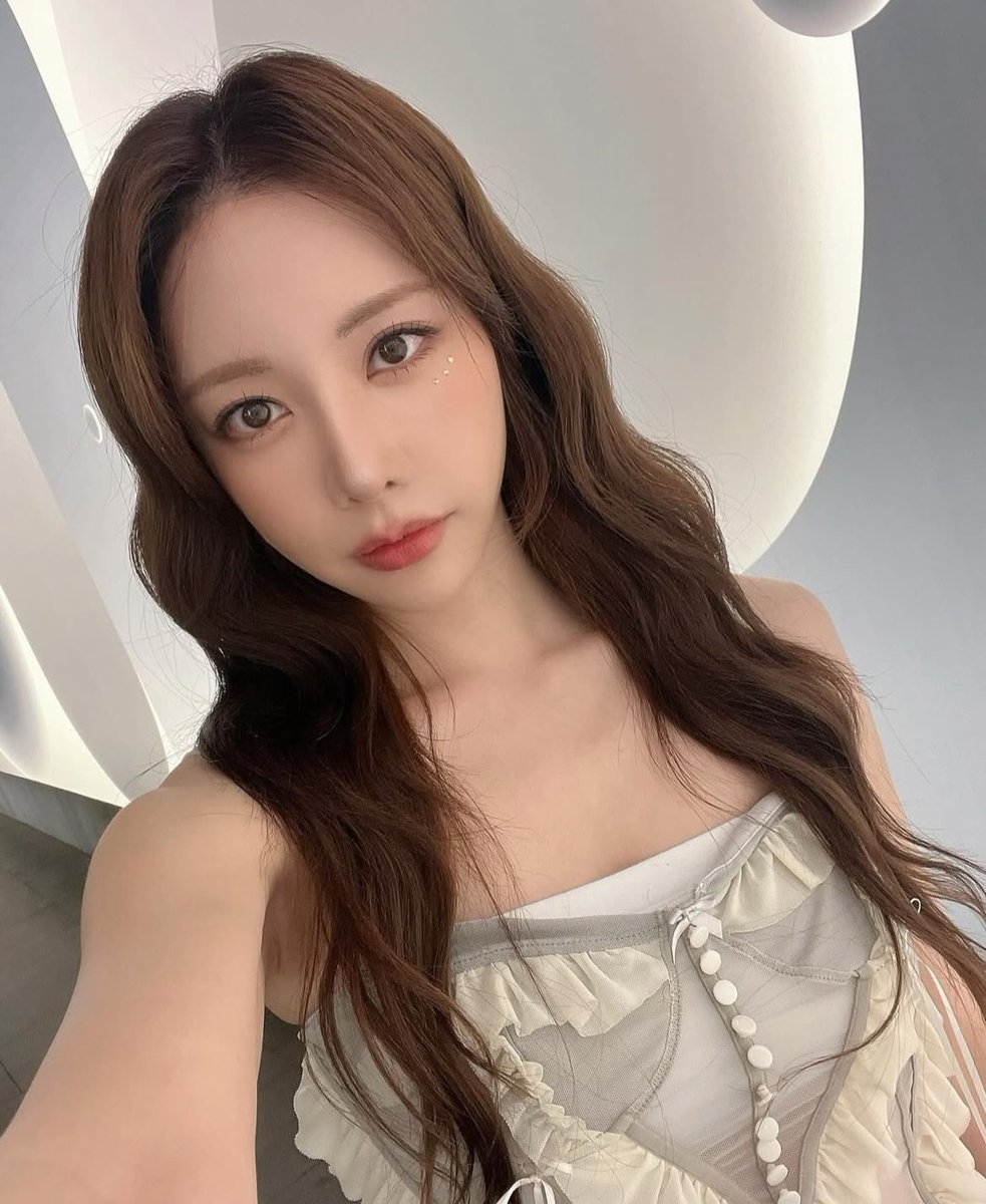 BG_YUNA's tweet photo. https://t.co/hAwi9HjXzS