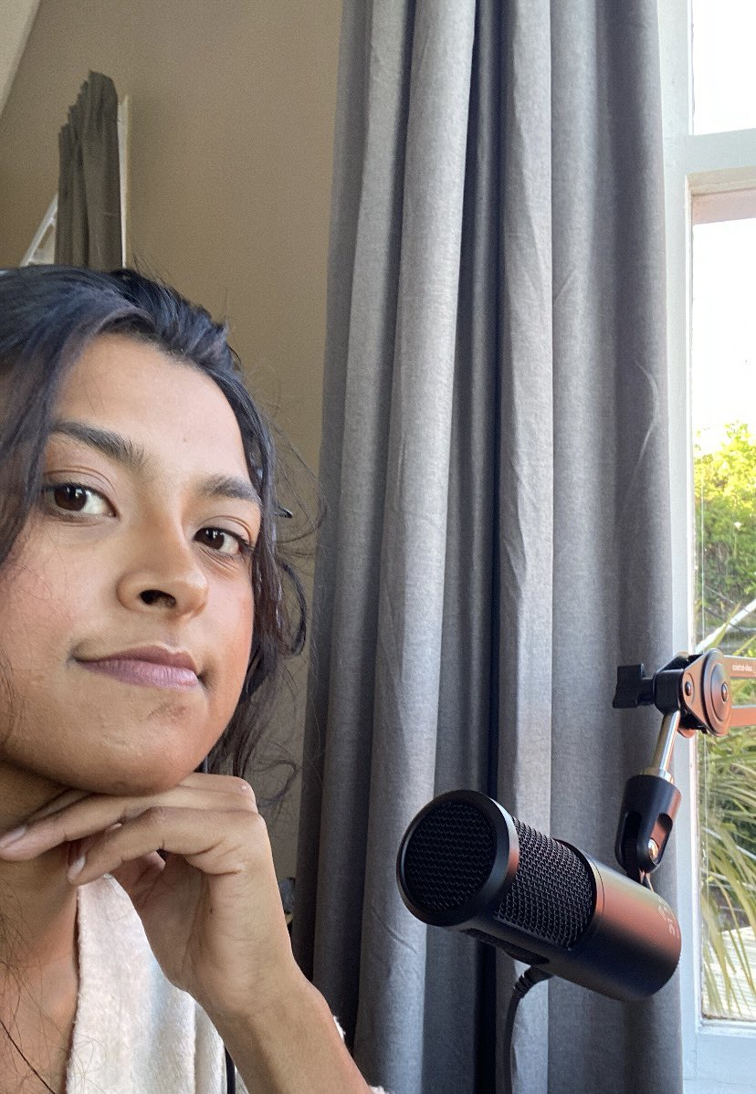 Rebekah Senanayake 🐇 tweet media