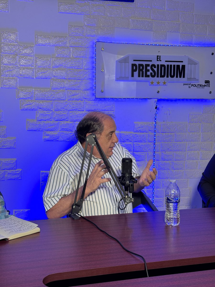 Politikmnte's tweet image. Esta noche nos acompañó en el estudio el Ing. @llausas_javier 🤝

Estuvimos platicando de la nueva estrategia de seguridad que presentó recientemente @OHarfuch , además de los espacios para construir paz 🕊️

Este y todos los episodios de #ElPresidium 📲 en nuestro canal de…