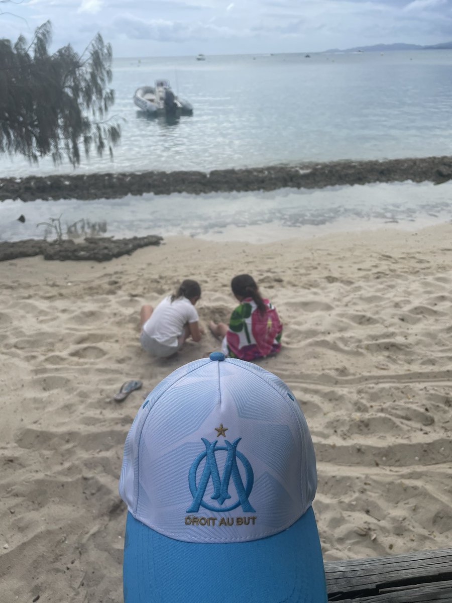 WebCagou (@webcagou) on Twitter photo Jusqu’en Nouvelle-Calédonie, sur l’Ilôt Maître, l’OM est là ! Vivement la reprise avec <a href="/Baylejacques1/">Bayle jacques</a> <a href="/karimattab1/">Karim Attab</a> et <a href="/Enzobuonalana/">Enzo BUONALANA</a> sur <a href="/maritimamedias/">Maritima Médias</a> ! #TeamOM Jusqu’en Nouvelle-Calédonie, sur l’Ilôt Maître, l’OM est là ! Vivement la reprise avec <a href="/Baylejacques1/">Bayle jacques</a> <a href="/karimattab1/">Karim Attab</a> et <a href="/Enzobuonalana/">Enzo BUONALANA</a> sur <a href="/maritimamedias/">Maritima Médias</a> ! #TeamOM