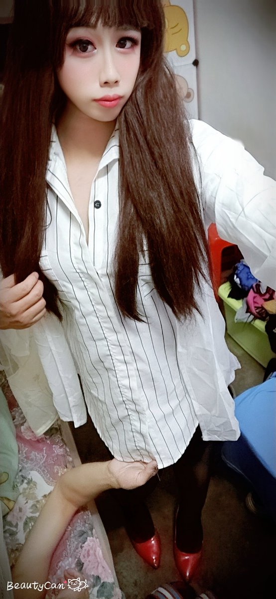PeAr_cd's tweet photo. 浓妆艳抹的人妖娼妓.背着老婆出来偷情了.

#雌堕 #伪娘 #男の娘 #丝袜控 #高跟控 #女装男子 #可爱的男孩 #绿帽情节 #背德人夫 #淫妻绿帽 https://t.co/j0GRtc5Qae