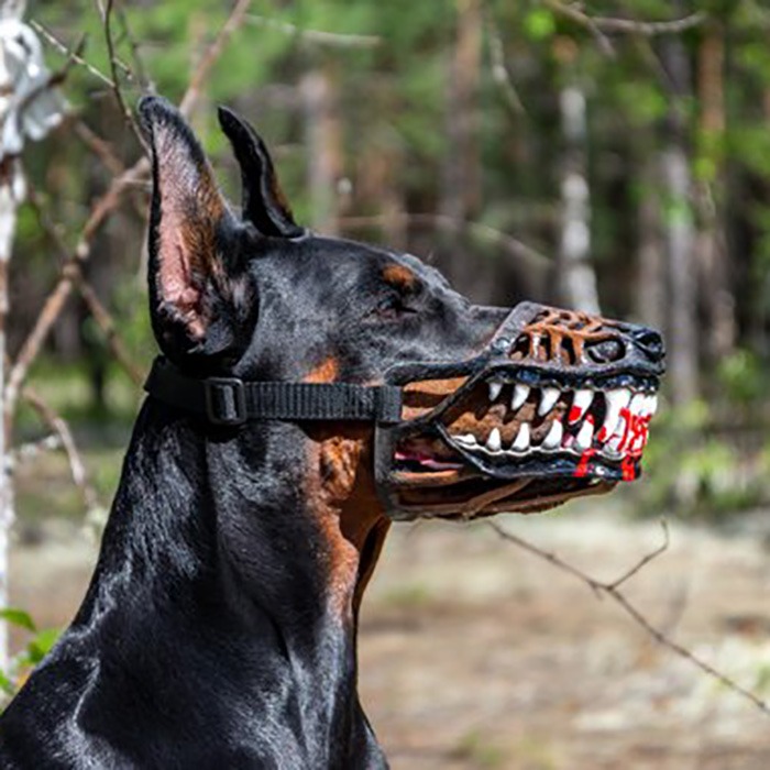 UnicunShop's tweet image. Want to turn your pup into a snarling werewolf? 🐺 This Werewolf Dog Muzzle is perfect for pranks, Halloween costumes, &amp;amp; scaring the mailman!  unicun.com/product/werewo… #dogcostume #halloween #funnydogs  🐾😂