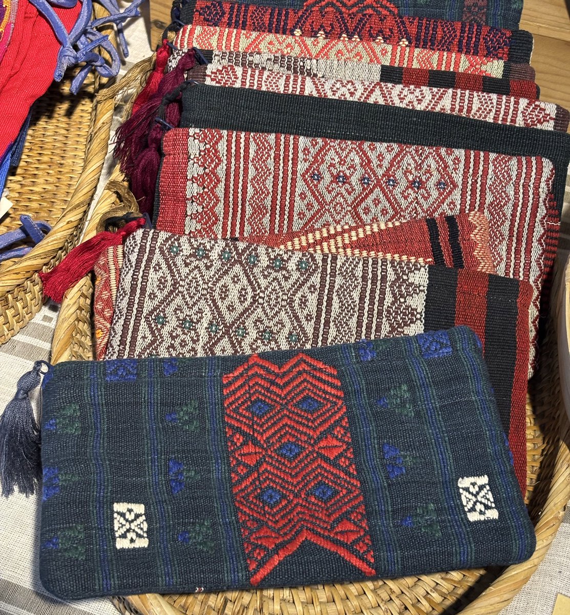 Restock zip purse made of Chin tribe fabric. 
#myanmar #handicrafts #yangon #daccomyanmar