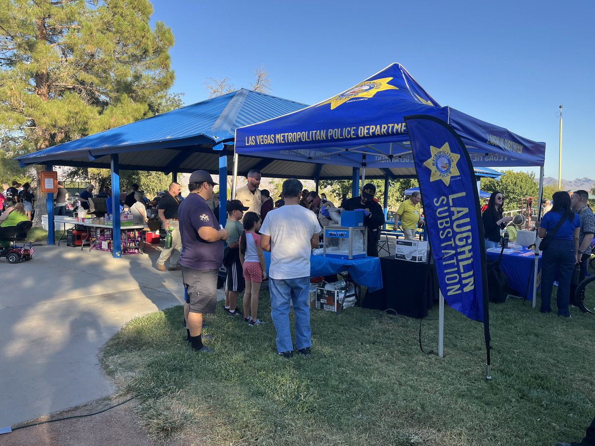 CommishNaft's tweet image. #NationalNightOut celebrations in #Laughlin and #Searchlight @LVMPDLaughlin