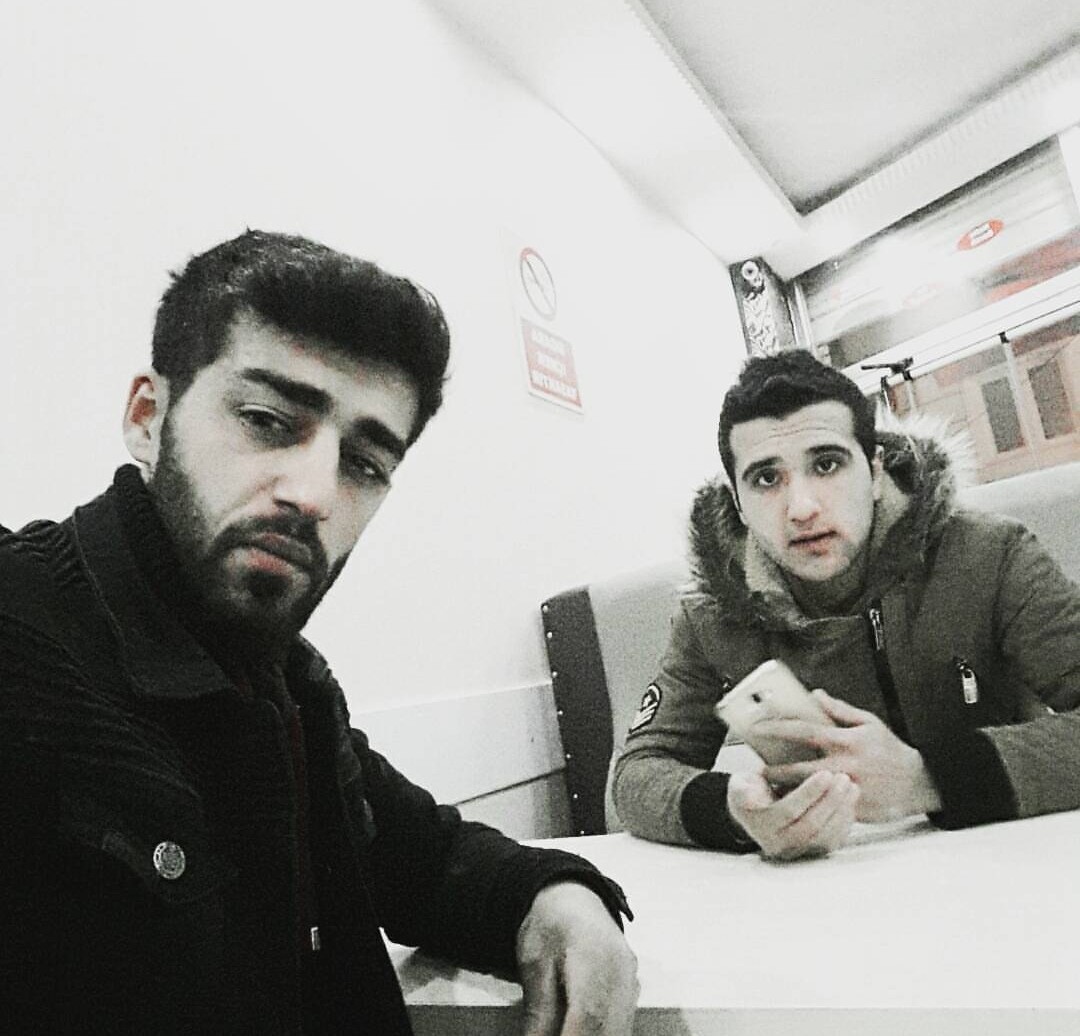 ezhemo65's tweet photo. Rojên xêş https://t.co/7unw7d4VUH