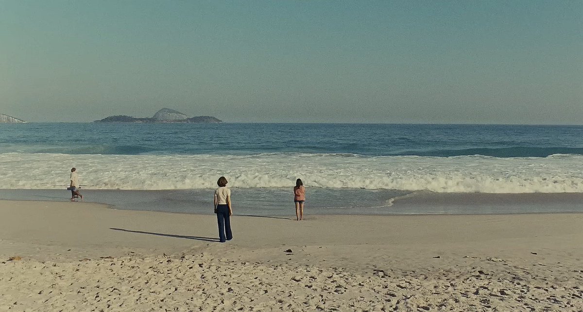 docenevoa's tweet photo. ainda estou aqui (2024) 
dir. walter salles https://t.co/ZMXT9Sl21e