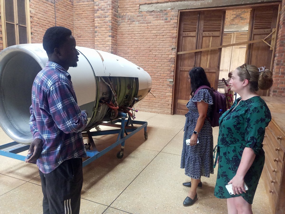 TiimobW's tweet photo. Fulbright Teachers for Global Classrooms Program-2023/2024, Gh.
 Cultural Excursion: we visited the Center for National Culture(Tamale), Northern Regional Education Directorate, Red Clay Studio and Tungteiya Shea butter processing Center. 
Host: Tiimob 
#FulbrightTeacherEnchages https://t.co/FRD70qAUL5