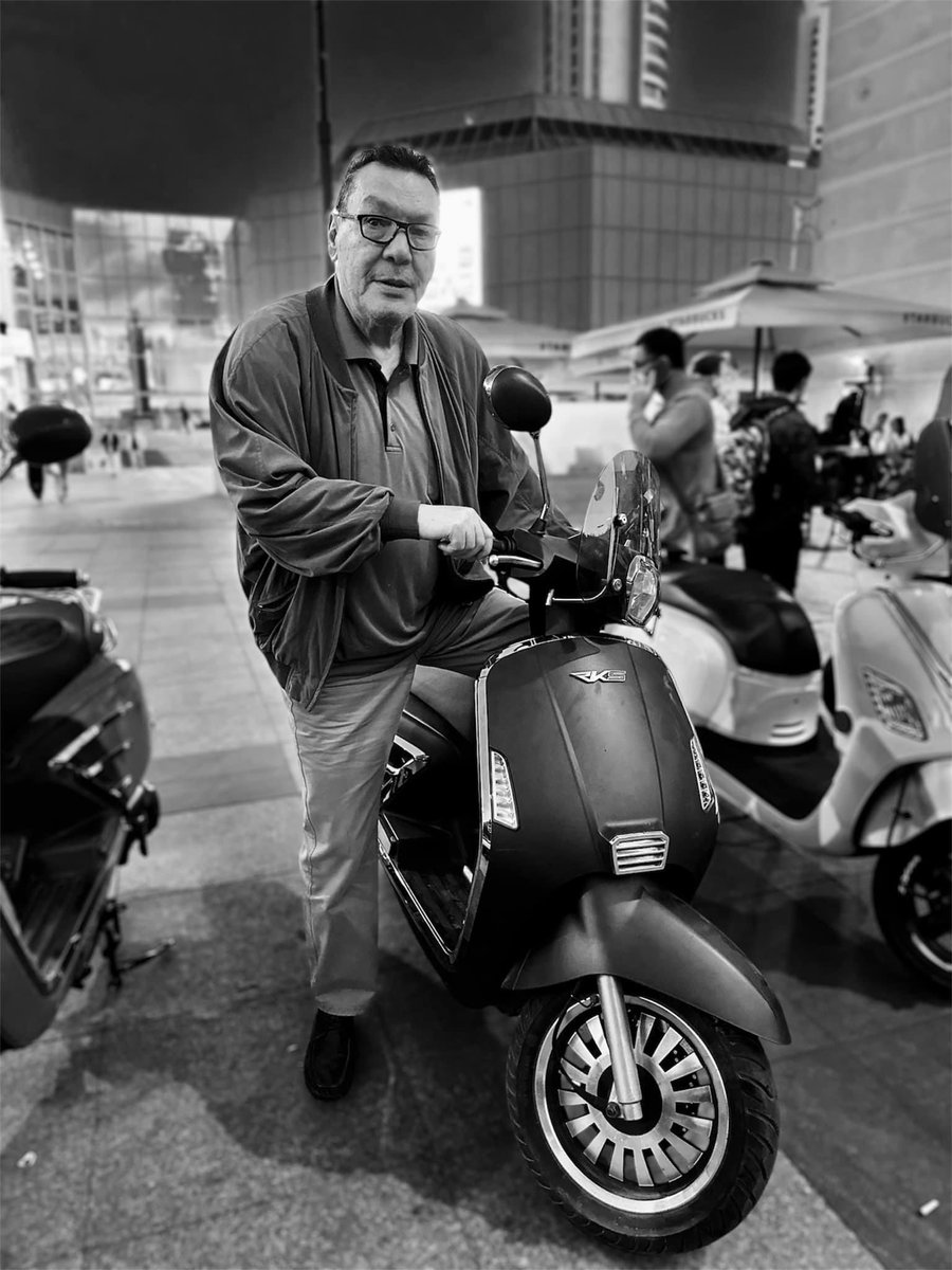 اللهم ارحمه واغفرله وآنس وحشته ووسع قبره اللهم اجعل عيده في الجنة أجمل، اللهمّ اجعل قبره روضةً من رياض الجنّة، ولا تجعله حفرةً من حفر النّار

الله يرحمك ويسامحك يا باتي💔🤲🏼