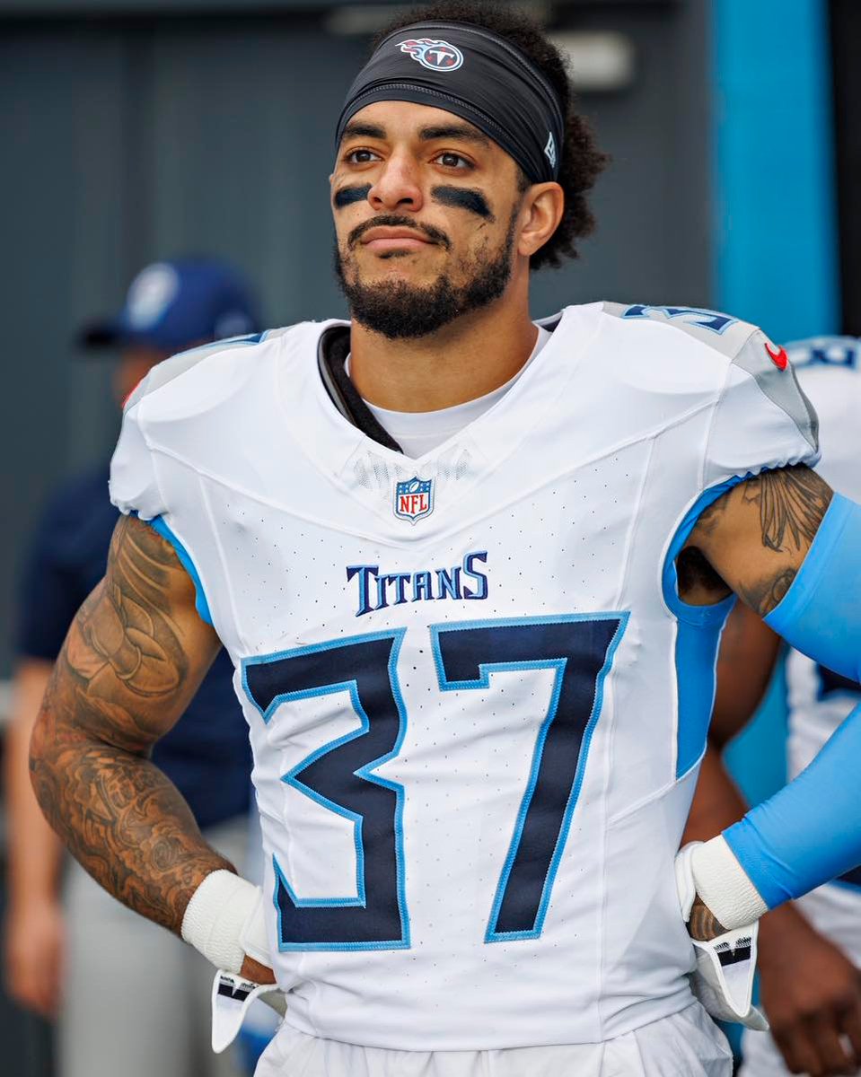 SharmSports's tweet photo. #Titans Safety Amani Hooker in the first 4 GAMES of the season:

-7 Defensive Stops
-23.1% Completion Allowed (13 Targets)
-39.6 Passer Rating when Targeted
-65.1 Coverage Grade
-63.7 Run Defense Grade

Hooker is quietly off to a great start! #TitanUp https://t.co/cxjHYTjD1G