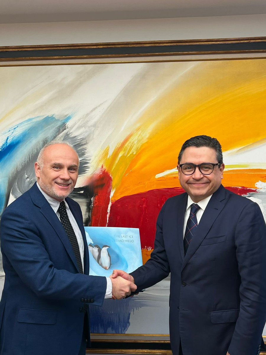 #Cemex da la bienvenida al nuevo Embajador de la República Checa en México, Tomáš Hart, para que juntos sigamos construyendo un mejor futuro 🇲🇽 🇨🇿