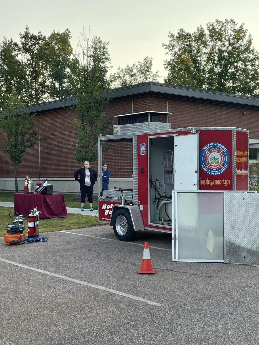 Our Fire Safety Education and Risk Reduction team has been hard at work visiting communities in Rutland, Colchester, Lyndon, and Bellows Falls, educating everyone on essential fire safety,  just in time for Fire Prevention Week. 🧯🚨

#FirePreventionWeek #FireSafety #StaySafe