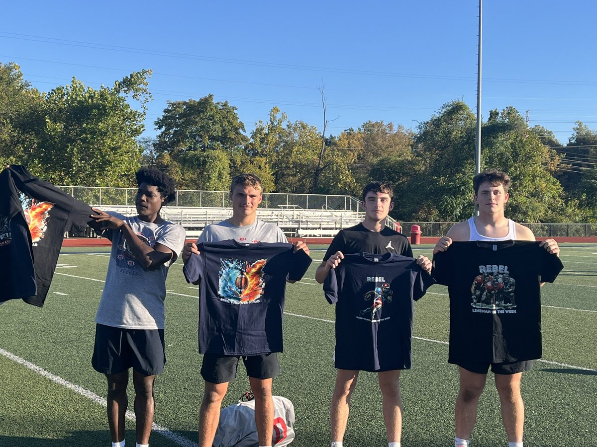 Week 6 Players of the week vs Potosi.

Turnover squad- Karras Foster, Max Woods

Special Teams- Karras Foster

Scout Team- Brody McIntyre

Lineman- Kaden Boren