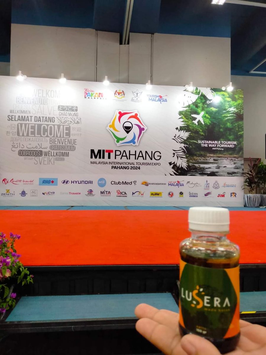 Hari ini last,,, ada diskon dalam pembelian madu hutan... 

Segera datang ke booth kami, langsung jumpa sama ownernya... 

<a href="/pahang202478755/">Cili Media</a>