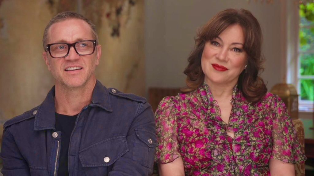 TownOfChucky's tweet photo. Don Mancini, Jennifer Tilly, Fiona Dourif and Devon Sawa join the #SaveChucky trend! 🔪📈 https://t.co/gRDX0zyQSc