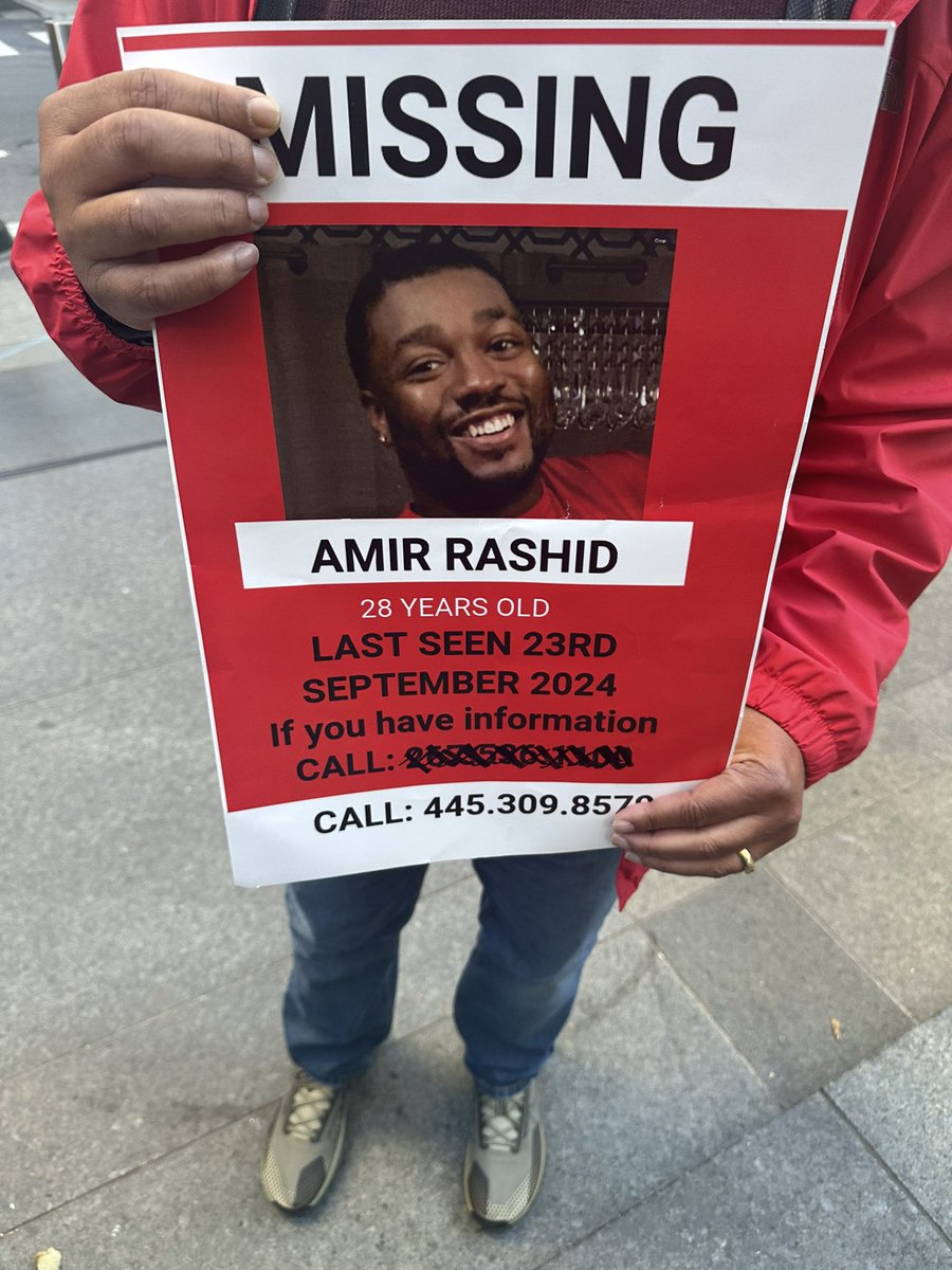 🚨RT AMIR RASHID is still missing🚨
I met Amir’s parents today in #Philly on 17th &amp;Arch. They were walking w/posters. I asked if I could post, they said, “Please”! 
Regardless of what city you live in please RT this. I seen their pain &amp; tears w/my own eyes. Contact: 445-309-8579