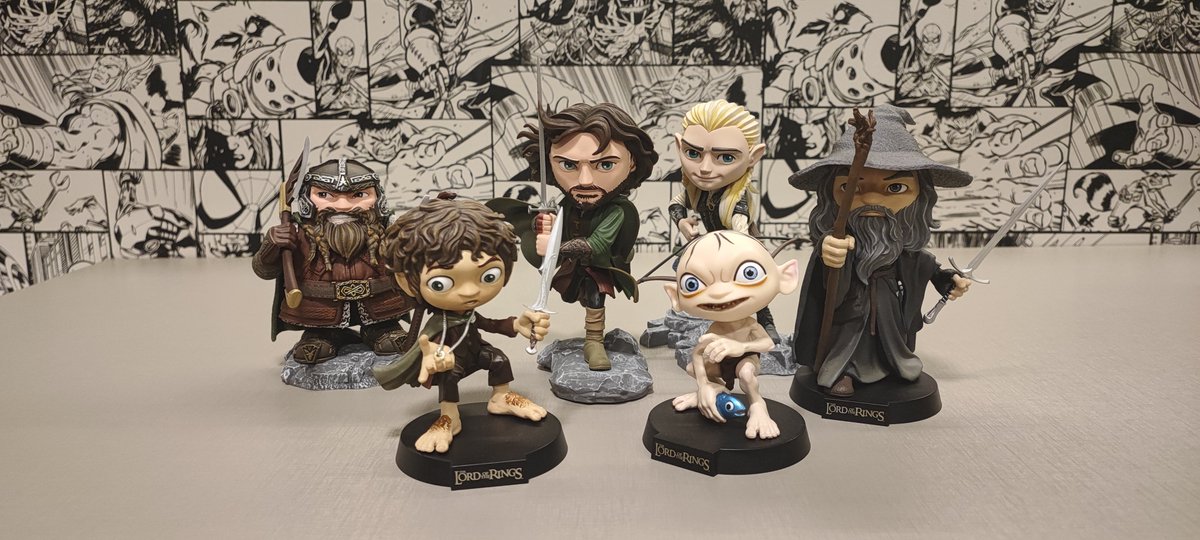 fabinhofmb's tweet image. Aragorn, Gimli e Legolas chegaram e, com isso, a Sociedade do Anel vai tomando forma!

Partiu Mordor chutar orcs na bunda!

P.S.: Boromir não tá aí sabe por quê né? (que Eru Ilúvatar o tenha!).

#Minico #IronStudios #OSenhordosAnéis #AnéisdePoder