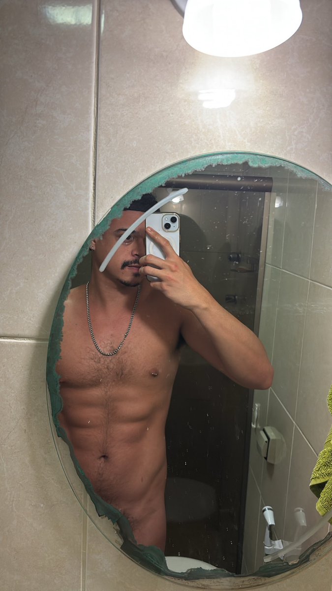igoorfreitass's tweet photo. enquanto estava fora https://t.co/MkyNZfJ4F2