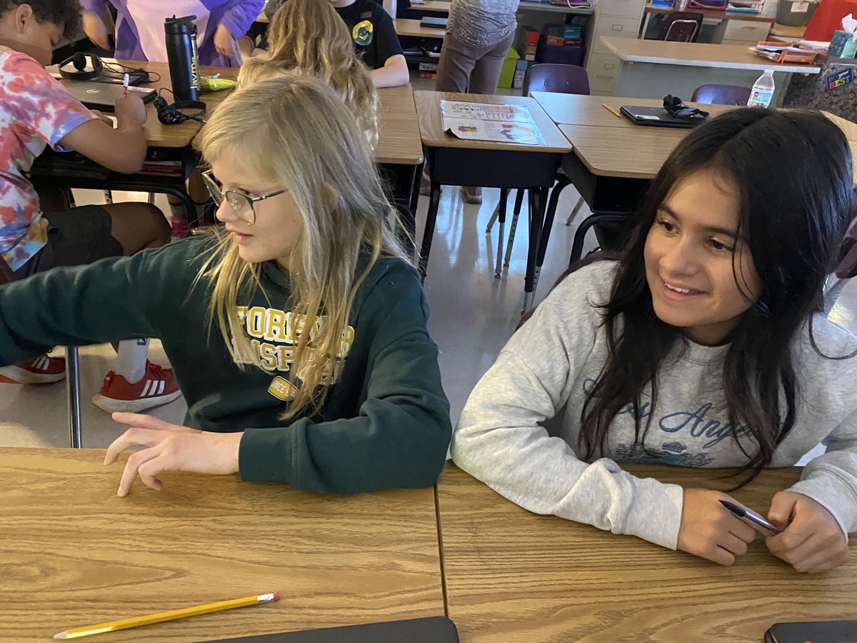 MGD1024's tweet photo. Student engagement is so important. Love using these in my classroom and my students love them too!
@CherokeeSchools 
@BGESTEM 
@KaganOnline https://t.co/Z2SA2IvXtx