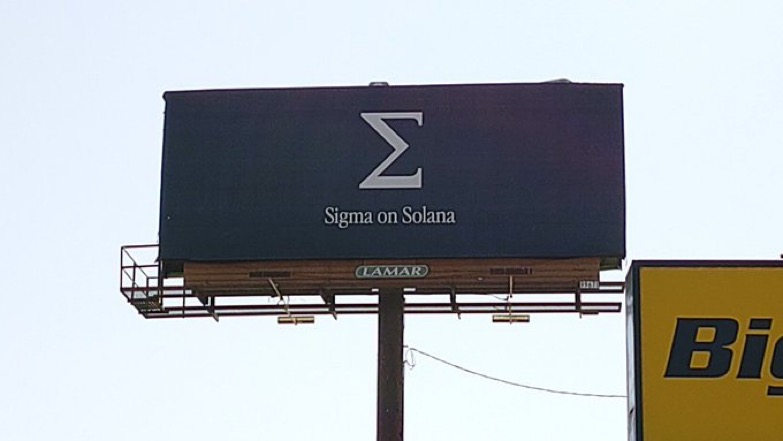 Σ

Golden State Highway, California 
36°37'07.9"N 119°40'30.9"W