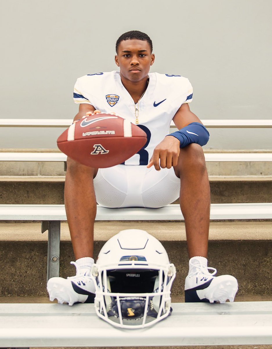 Thank you <a href="/ZipsFB/">Akron Football</a> and <a href="/BallCoachJoeMo/">Coach Joe Moorhead</a> for having me on this past weeks OV. I had a lot of fun and enjoyed everything, can’t wait to get there and go to work <a href="/Nrenna/">Neal Renna</a> #GoZips