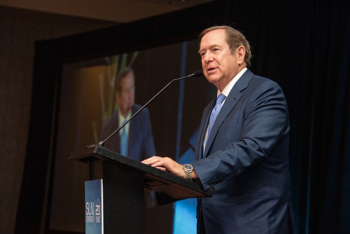 Its a wrap!  Sun Corridor's annual luncheon today was packed.  20 years strong!  New opportunities here and in Mexico will take us forward to the next 20 years.   Congratulations to Jordan Schnitzer for our coveted Cornerstone Award.  ow.ly/OhKL50TIp2T